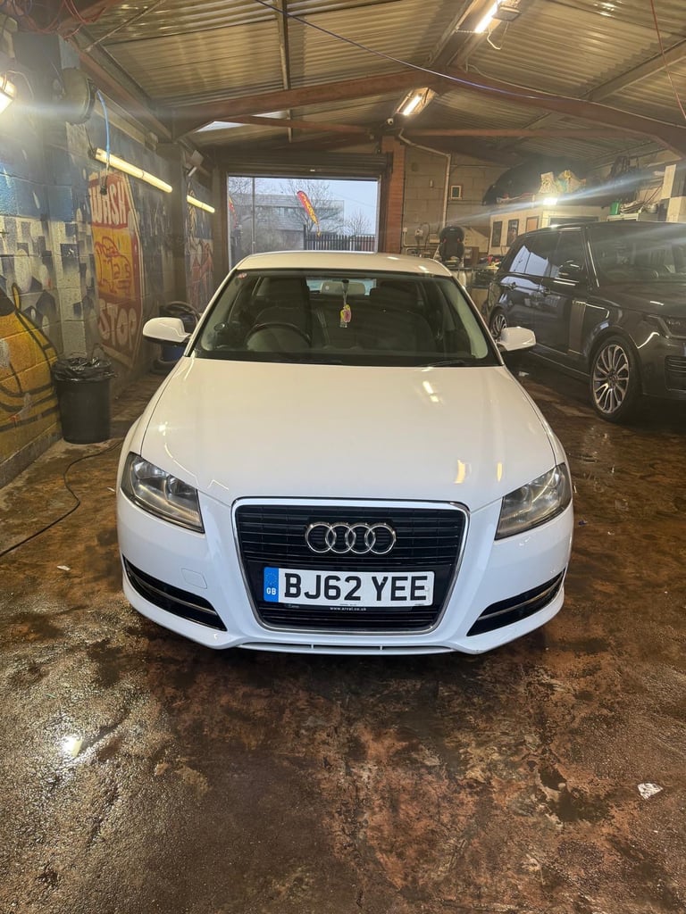 Audi, A3, Hatchback, 2012, Semi-Auto, 1598 (cc), 5 doors
