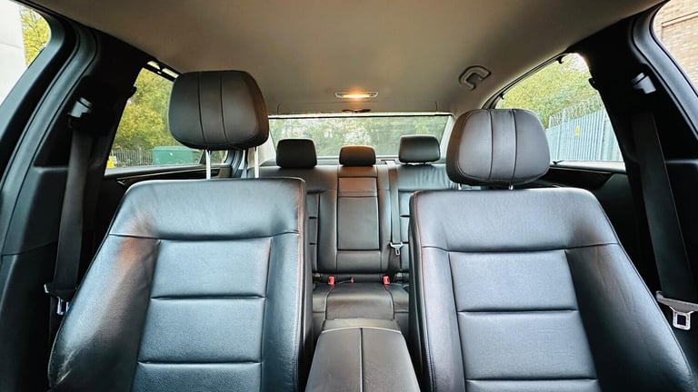 2015 Mercedes-Benz E Class 3.5 E350 Avantgarde G-Tronic 4dr Petrol Automatic