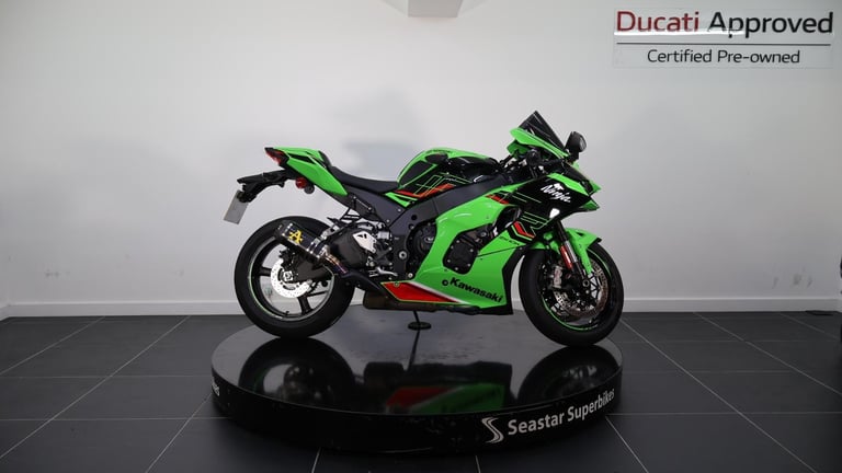KAWASAKI NINJA ZX-10R - 2023 - 1800 MILES