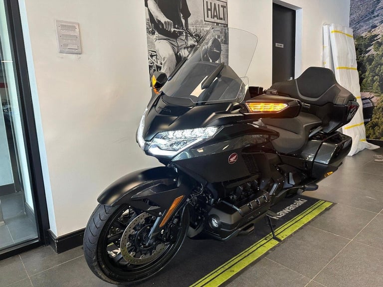 HONDA GL1800 GOLDWING TOUR-1 OWNER-FSH-