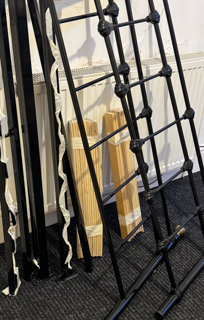 Small Double bed Frame, EXCELLENT condition 