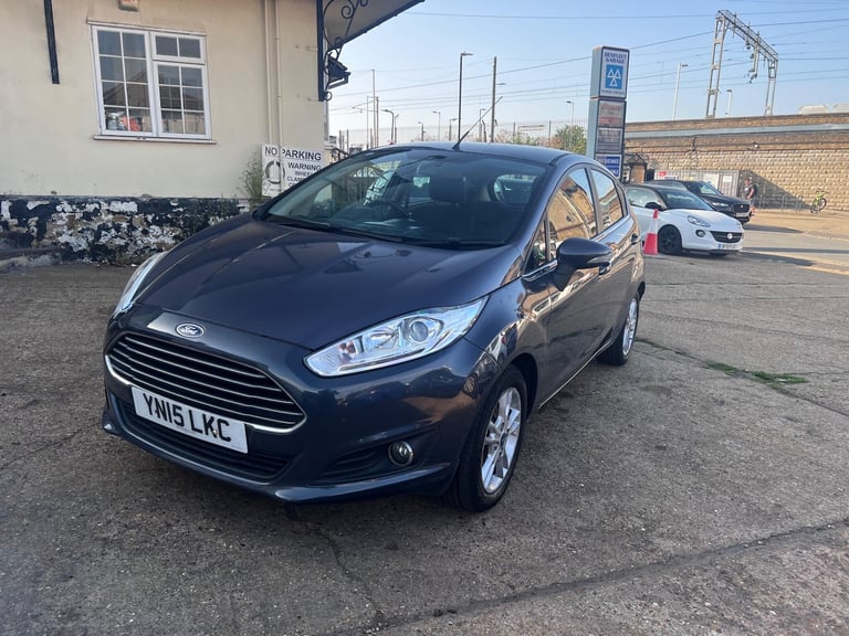 2015 Ford Fiesta 1.0T EcoBoost Zetec Euro 5 (s/s) 5dr HATCHBACK Petrol Manual
