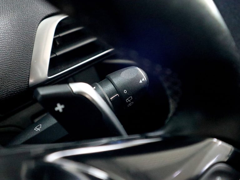 2020 Peugeot 5008 1.2 Allure Puretech 5DR MPV Petrol MPV Petrol Automatic