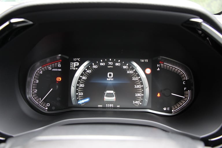 2025 Isuzu D-Max TD V-Cross Double Cab 4x4 [205] (BIG SPEC, FREE MAINLAND UK DELIVERY !!) Pick Up...