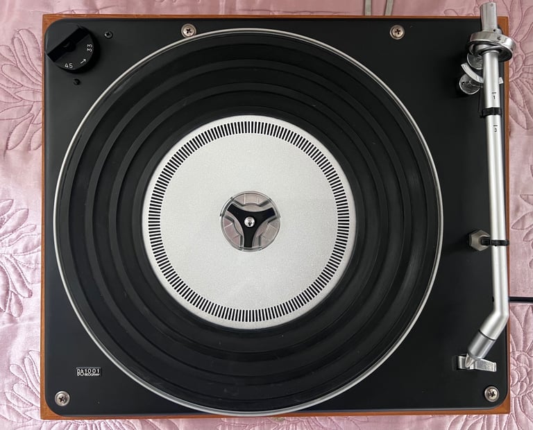 image for Bang and Olufsen 1001 turntable