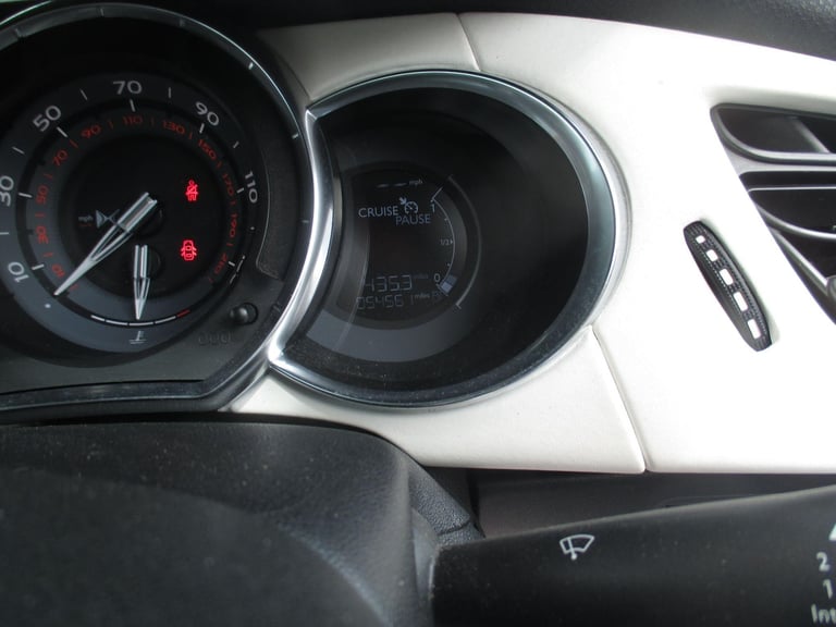 2015 DS Automobiles DS 3 1.6 BlueHDi Ultra Prestige Euro 6 (s/s) 3dr HATCHBACK Diesel Manual