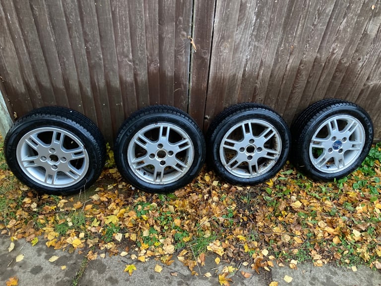 Ford Rims And extra 4 Winter Tyres