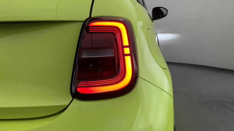 2024 Abarth 500 42kWh Turismo Hatchback 3dr Electric Auto (155 ps) Hatchback Electric Automatic