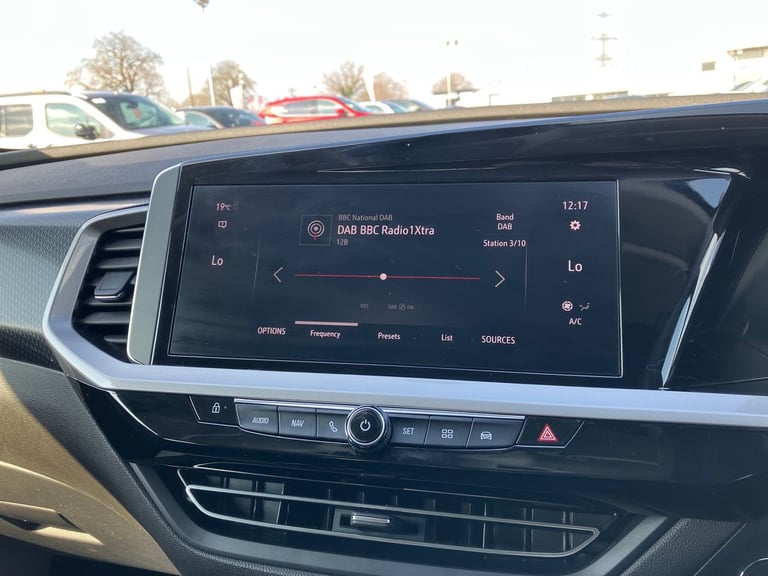 2022 Vauxhall Grandland 1.2 Turbo Ultimate 5dr Hatchback PETROL Manual