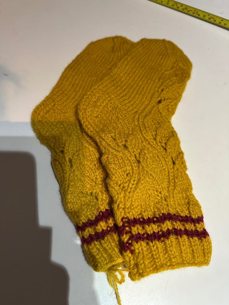 Wool knitted socks 