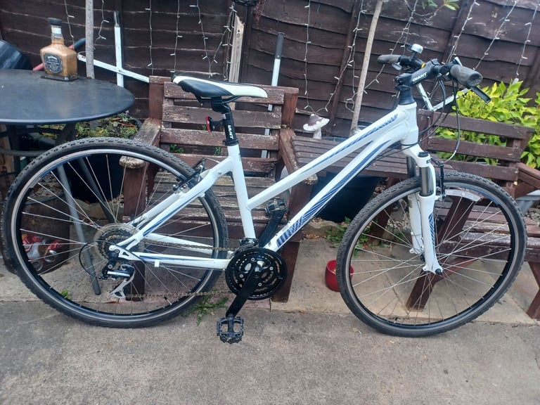Giant roam 3 ladies bike S frame 
