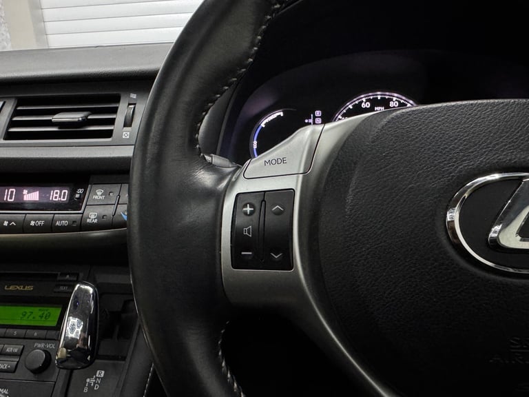 2013 Lexus CT 1.8 200h Luxury CVT Euro 5 (s/s) 5dr HATCHBACK Petrol/Electric Hybrid Automatic