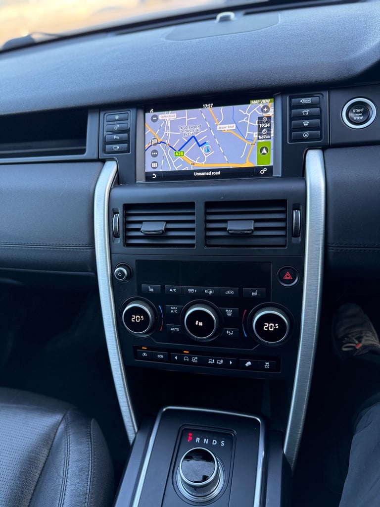 2015 Land Rover Discovery Sport 2.0 TD4 180 HSE 5dr Auto ESTATE Diesel Automatic