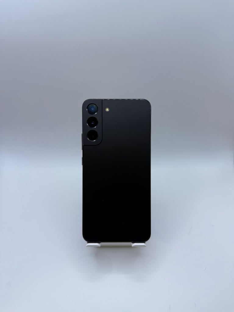 Samsung Galaxy S22 Plus 128GB Unlocked in Excellent Condition