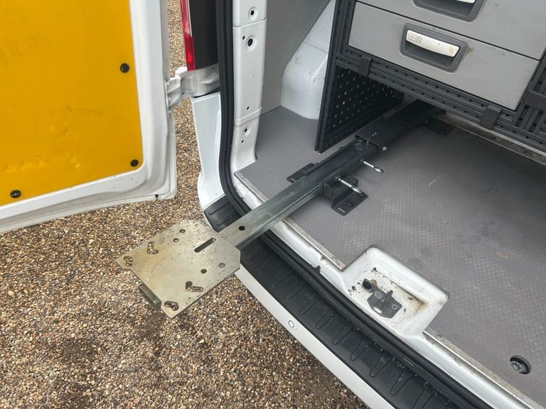 2018 68 FORD TRANSIT CUSTOM 2.0 300 ECOBLUE LIMITED PANEL VAN 5DR DIESEL AUTO L1