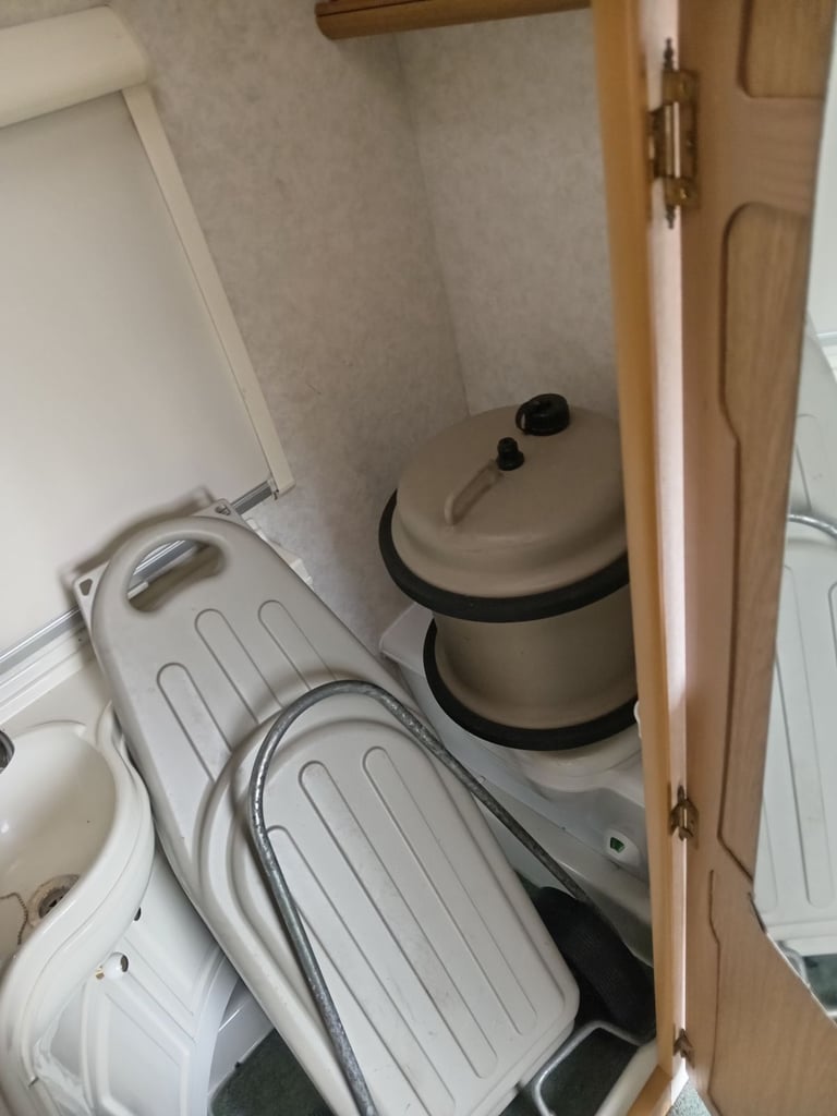 vanroyce caravan 2 berth