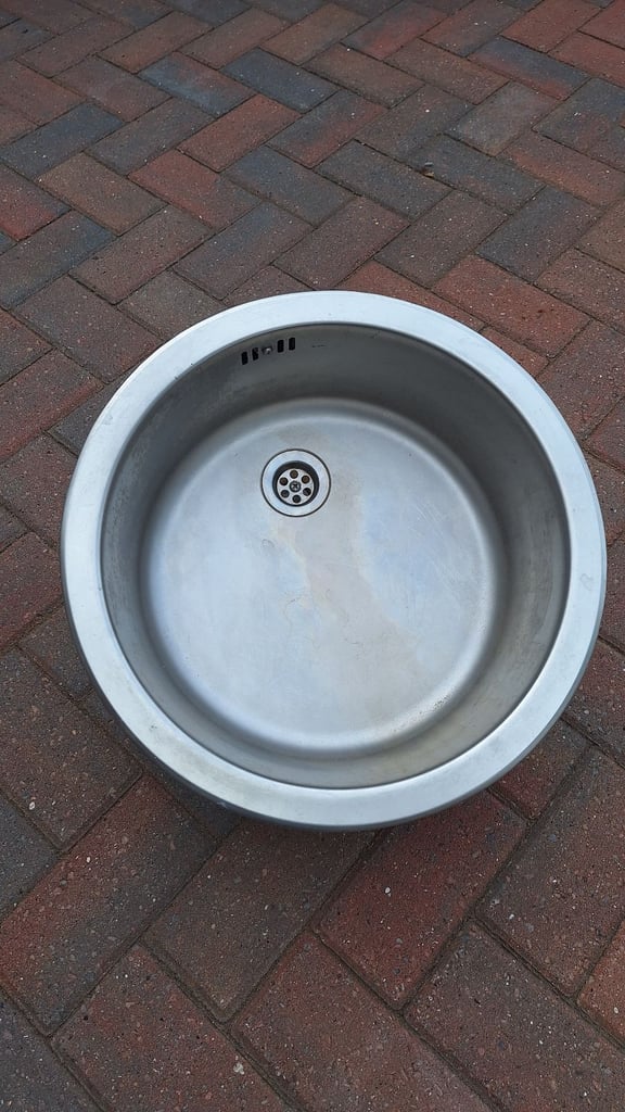 Stainless steel sink 