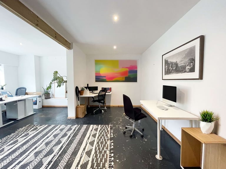 Office | Creative Space | Workspace | Commercial Unit | Desk in Hackney East London E9