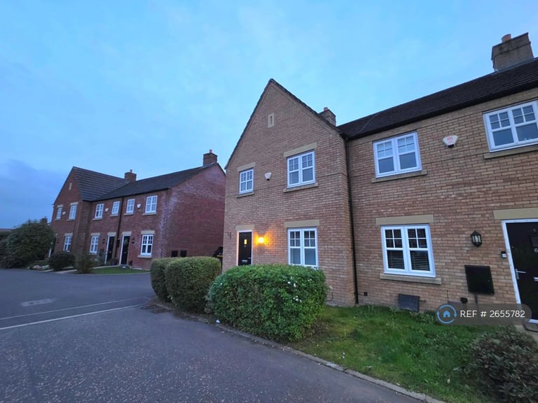 3 bedroom house in Commissioner Square, Paddington, Warrington, WA1 (3 bed) (#2655782)