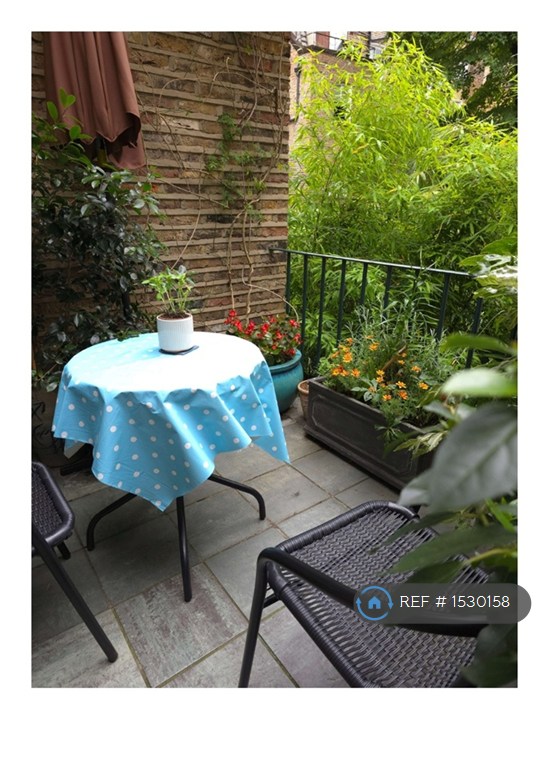 1 bedroom flat in Finborough Road, London, SW10 (1 bed) (#1530158)