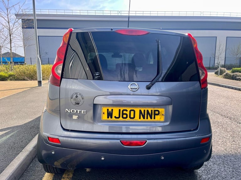 2010 Nissan Note 1.6 16V Tekna Auto Euro 4 5dr MPV Petrol Automatic
