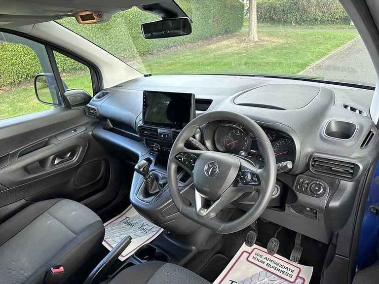 2019 Vauxhall Combo Life Turbo Design MPV Petrol Manual