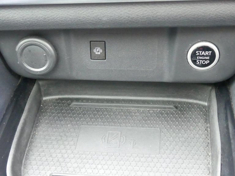 2022 Nissan Qashqai 1.3 DiG-T MH 158 Tekna 5dr Xtronic HATCHBACK PETROL Automatic