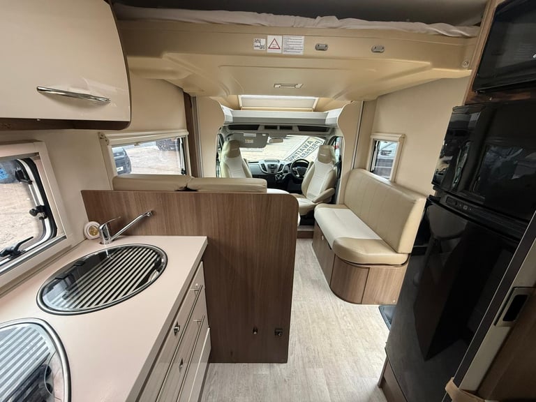 2015 Chausson FLASH 510 4 BERTH MOTORHOME UNDER 6M LONG WITH ELECTRIC BED