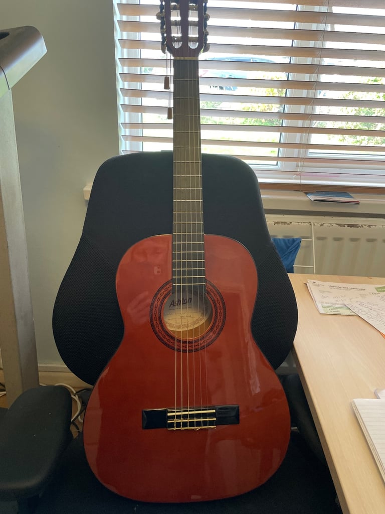 image for Ashton 3/4 classical guitar with gig bag 