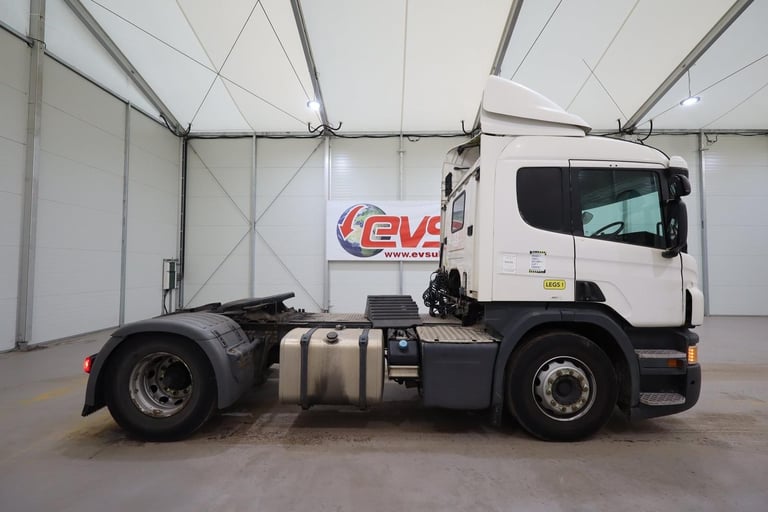 2015 (65 PLATE) Scania P360 4x2 Euro 6 Tractor Units