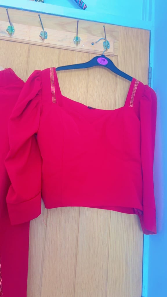 Ladies beautiful cod set size 12 to 14 uk