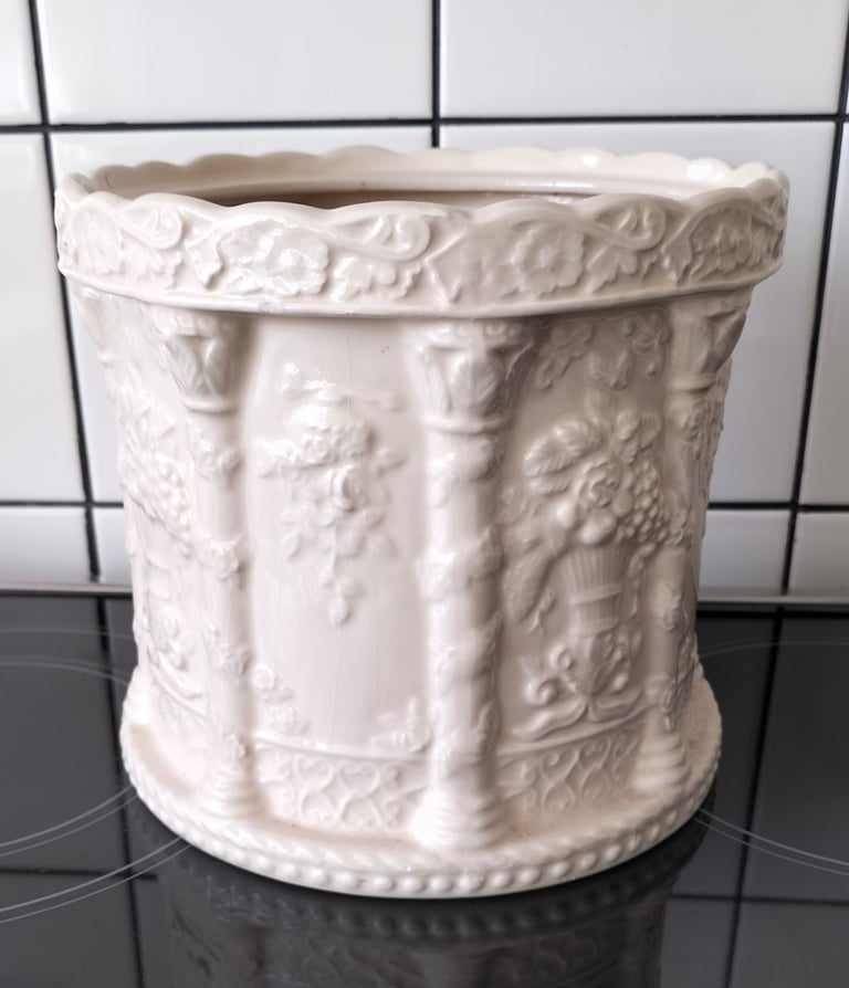 image for Indoor plant pot 