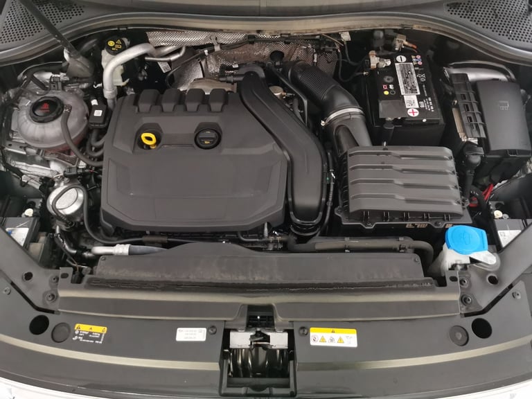 2022 Volkswagen Tiguan Allspace 1.5 TSI R-Line SUV 5dr Petrol DSG Euro 6 (s/s) (150 ps) - AUTO PA...