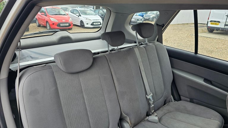 KIA CARENS 1.6 S 2009