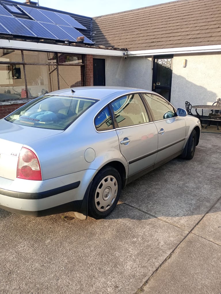 Volkswagen, PASSAT, Saloon, 2004, Manual, 1896 (cc), 4 doors