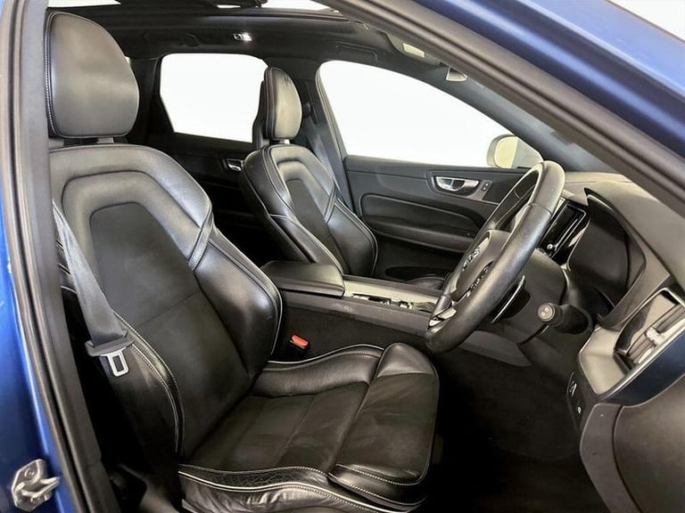 2018 Volvo XC60 2.0 D4 R DESIGN 5dr AWD Geartronic ESTATE DIESEL Automatic