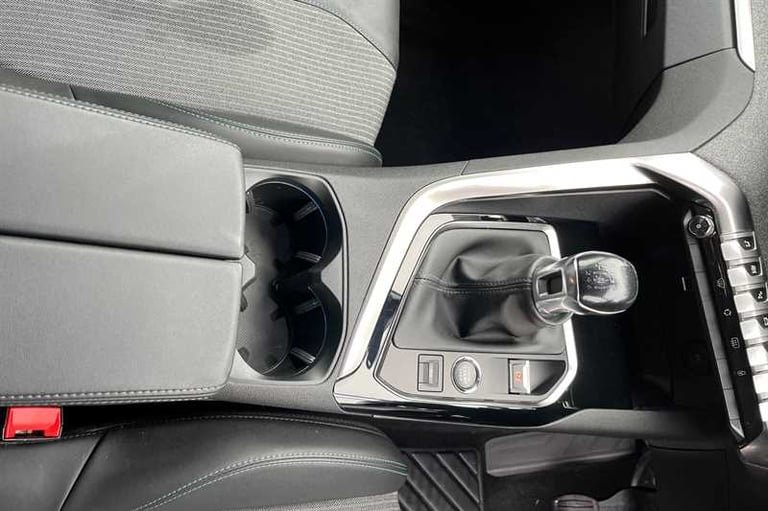 2021 Peugeot 3008 1.2 PureTech Allure Premium 5dr HATCHBACK PETROL Manual