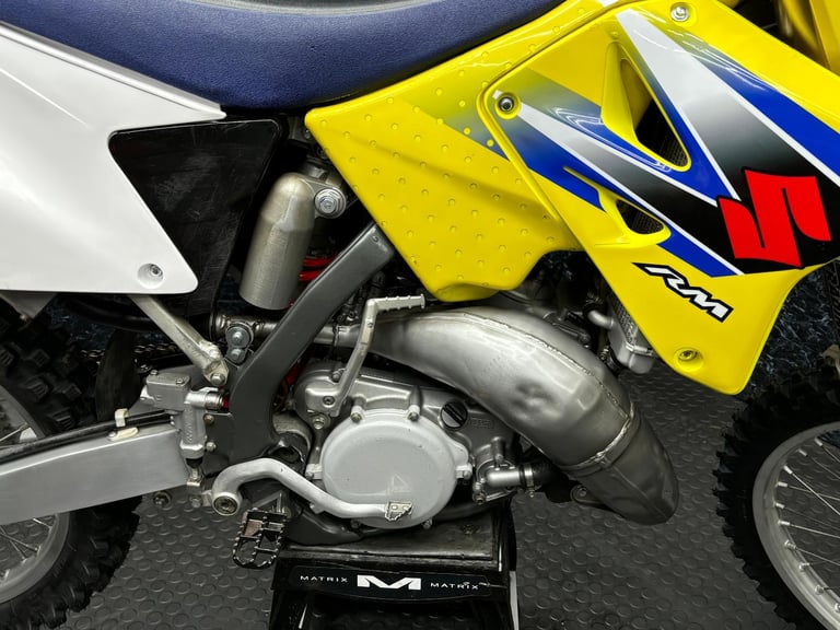Suzuki RM 125 2007 (MX/MOTOCROSS/DIRT BIKE) @AJ TRADING