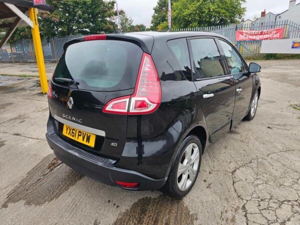 2011 Renault Scenic 1.5 dCi 110 Dynamique TomTom 5dr MPV Diesel Manual