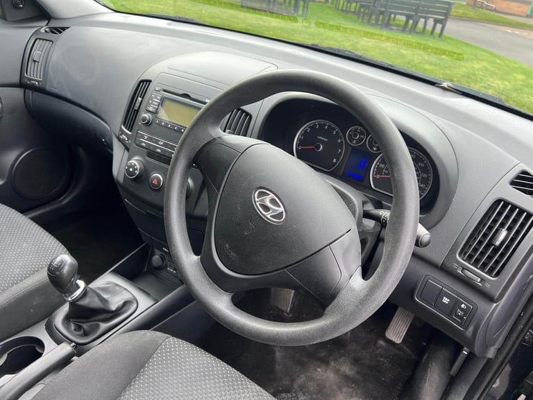 Hyundai, I30, Hatchback, 2011, Manual, 1396 (cc),5 doors - Image 6