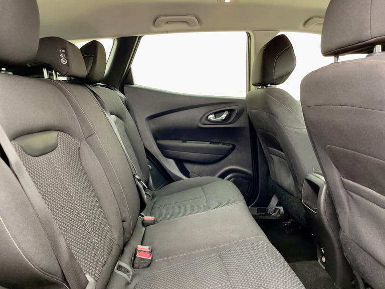 2016 Renault Kadjar 1.5 dCi Dynamique Nav Euro 6 (s/s) 5dr HATCHBACK Diesel Manual