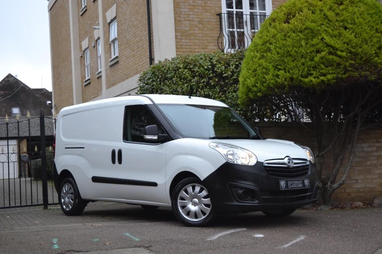2017 Vauxhall Combo COMBI,PANEL,CREW VAN 5 SEATS,2300 CDTI