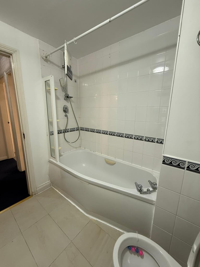 BEAUTIFUL 2 BEDROOM GROUND FLOOR FLAT FOR RENT IN HOUNSLOW 