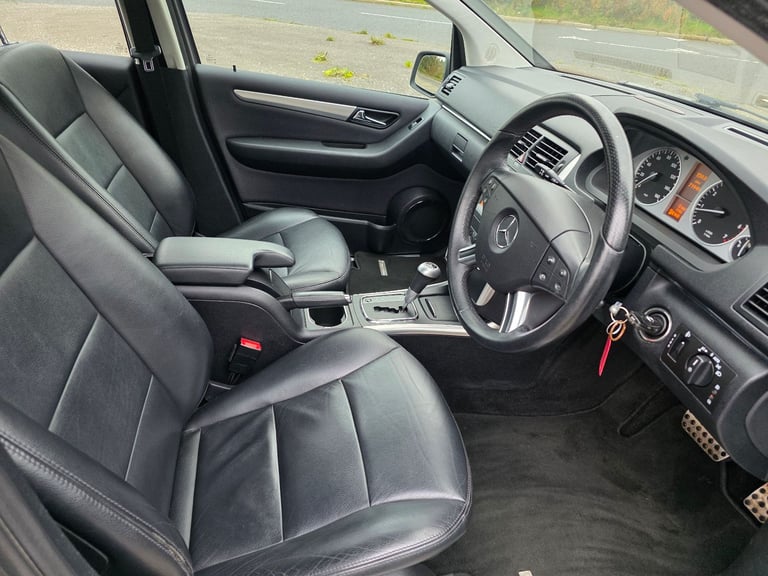Mercedes-Benz b160 automatic petrol low miles 