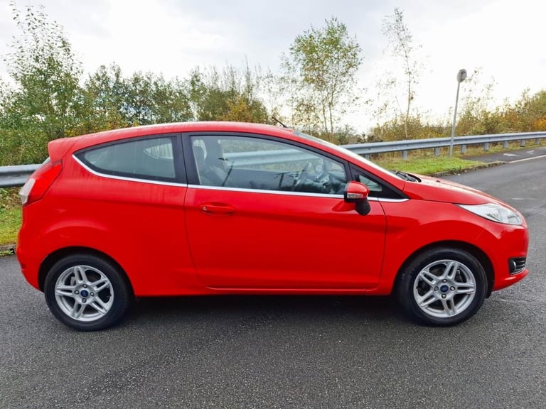2013 Ford Fiesta 1.6 Zetec 3dr Powershift HATCHBACK PETROL Automatic