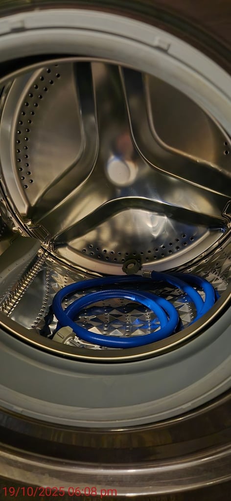 SAMSUNG WASHING MACHINE 