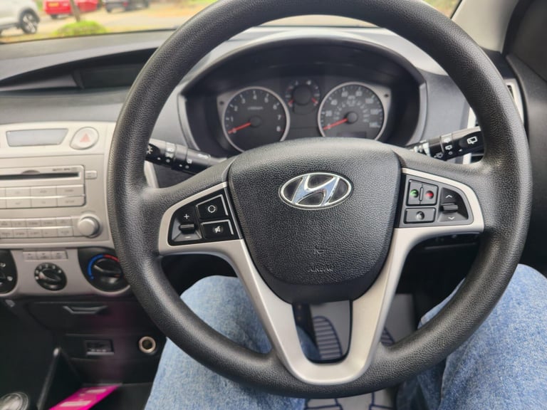 2011 Hyundai i20 1.2 Comfort 5dr HATCHBACK PETROL Manual