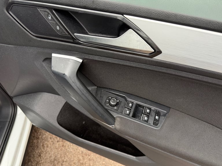 2016 Volkswagen Tiguan 2.0 TDi 150 4Motion SE Nav 5dr DSG ESTATE Diesel Automatic