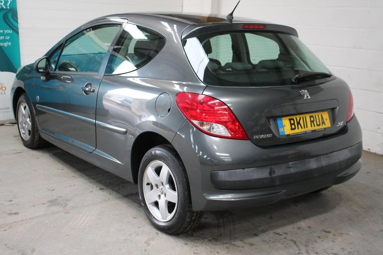 2011 Peugeot 207 1.4 Envy Euro 5 3dr HATCHBACK Petrol Manual