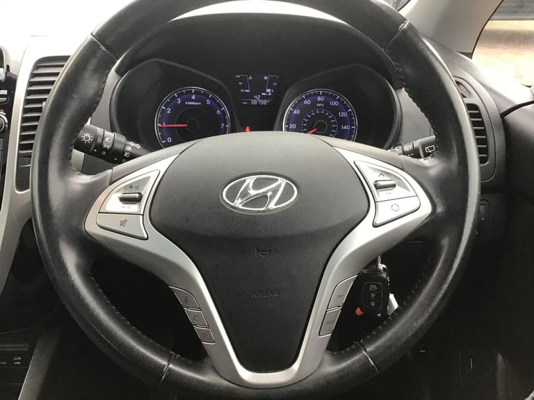 2020 Hyundai Ix20 1.6 Premium Nav Hatchback 5dr Petrol Manual Euro 6 (125 ps) MPV Petrol Manual